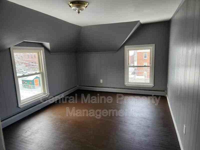 85 Pine St #5 - Photo 4 of 7
