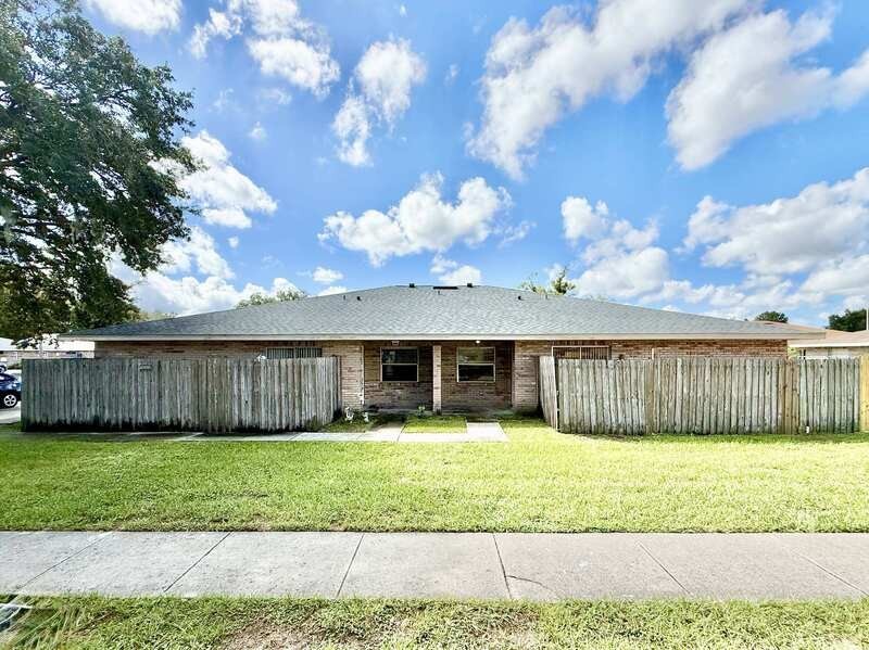 3202 Bloomingdale Villas Ct - Photo 2 of 50