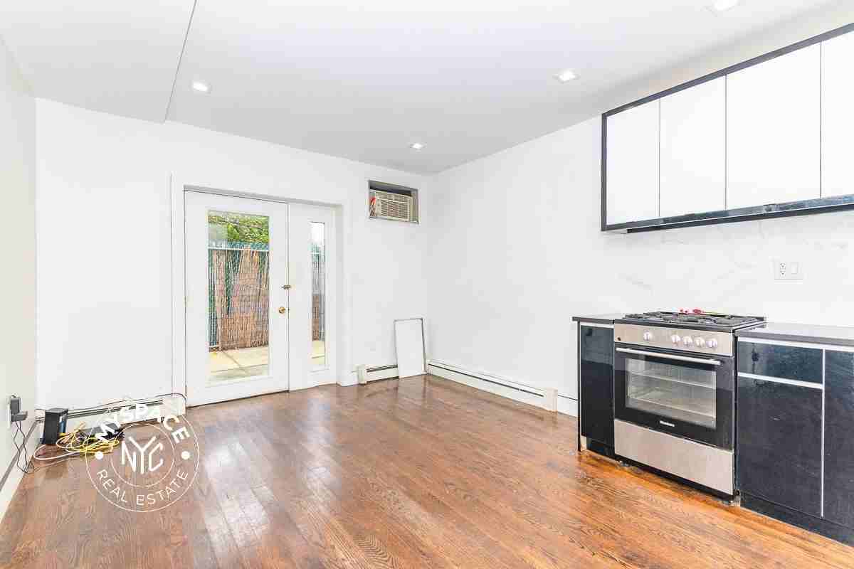1883 Greene Ave #1 - Photo 4 of 14