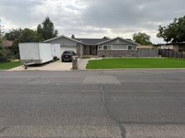 featured image of 3189 Cherokee Ln