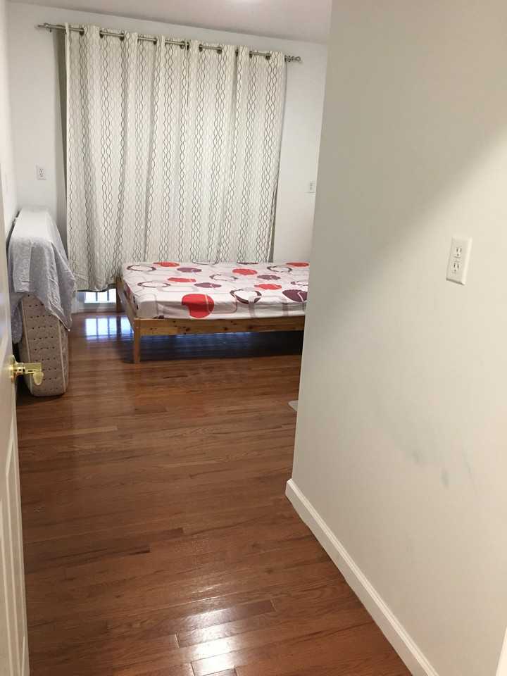 84 Romaine Ave #5 - Photo 3 of 7