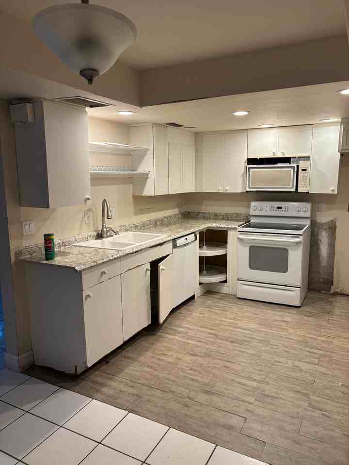 4916 Hawaii Blvd - Photo 5 of 8