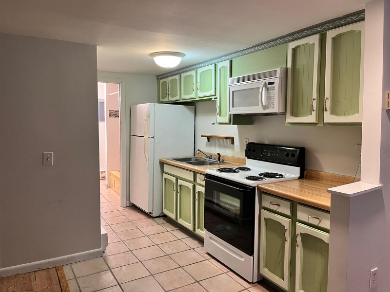 15 Irving St - Photo 7 of 11