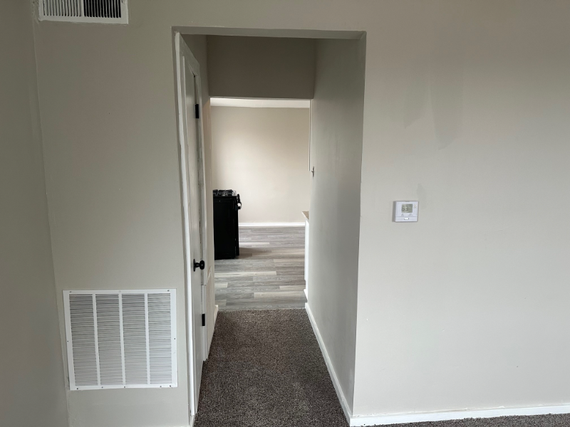 801 Central Ave - Photo 2 of 10