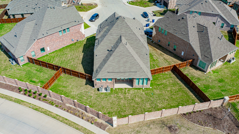 8209 Abellia Ct - Photo 5 of 50
