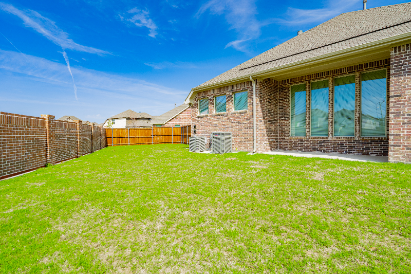 8209 Abellia Ct - Photo 7 of 50