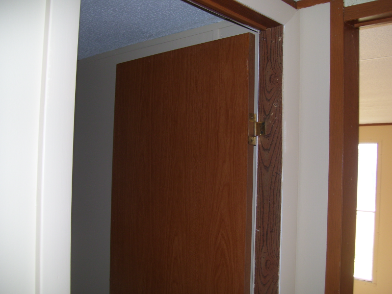 492 Arnold Rd - Photo 4 of 14