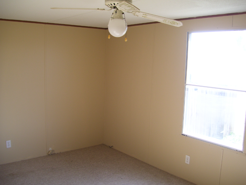492 Arnold Rd - Photo 5 of 14