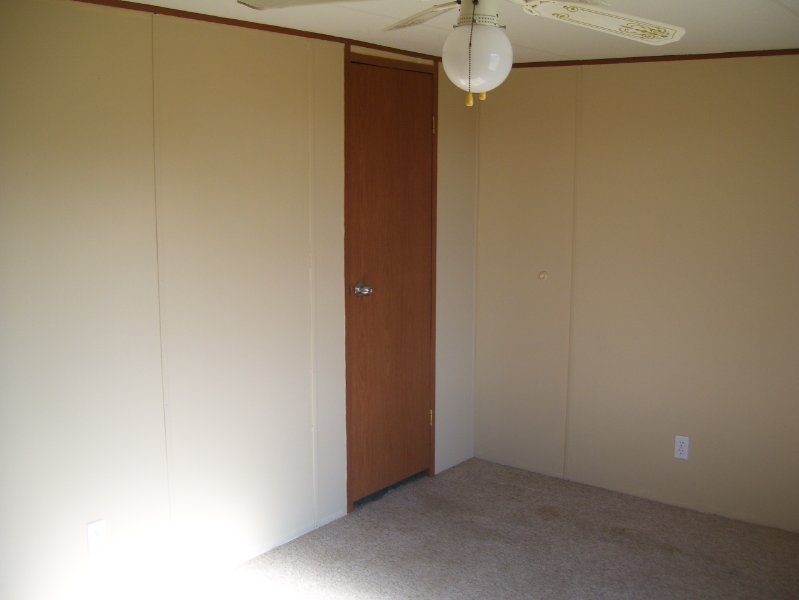 492 Arnold Rd - Photo 6 of 14