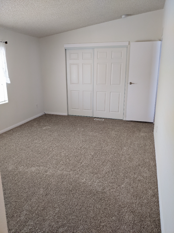 19018 Westlawn St - Photo 6 of 13
