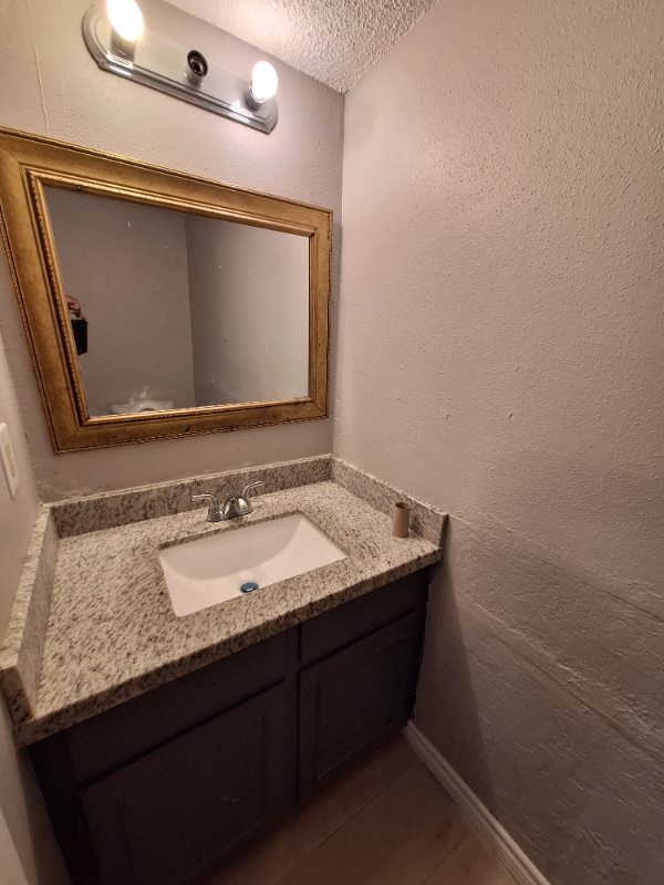 3212 Duplex 34Th Street #3214 - Photo 7 of 16