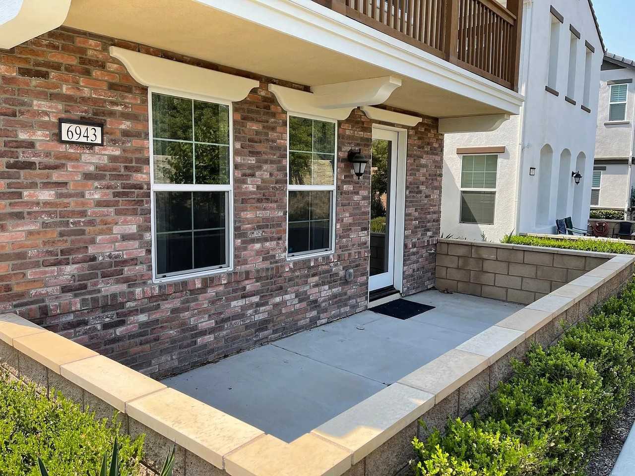6943 Riverside Dr - Photo 2 of 19