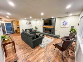 featured image of 2221 Madison St #1