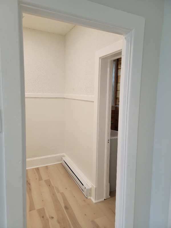1528 N 2nd St #4 - Photo 7 of 14