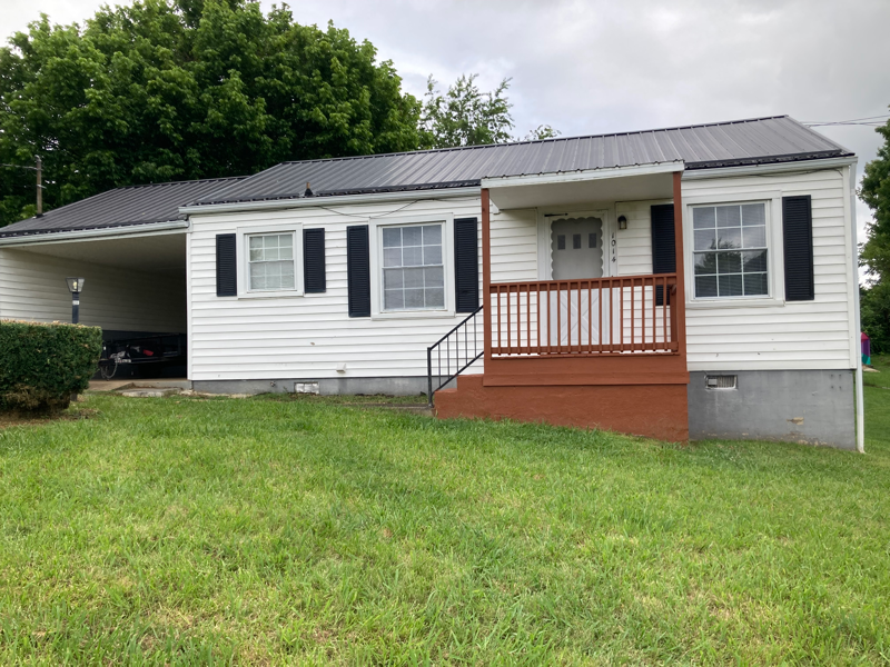 1014 Johnson Ave - Photo 2 of 14