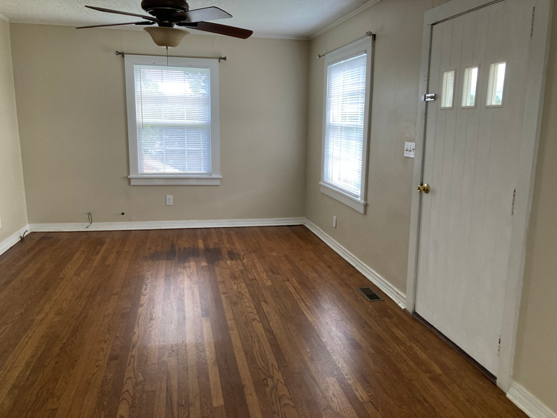 1014 Johnson Ave - Photo 3 of 14