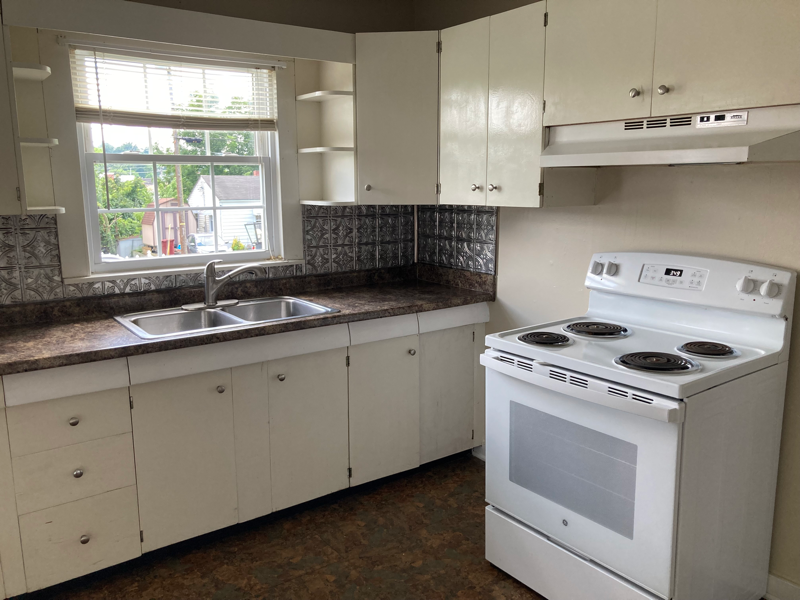 1014 Johnson Ave - Photo 6 of 14