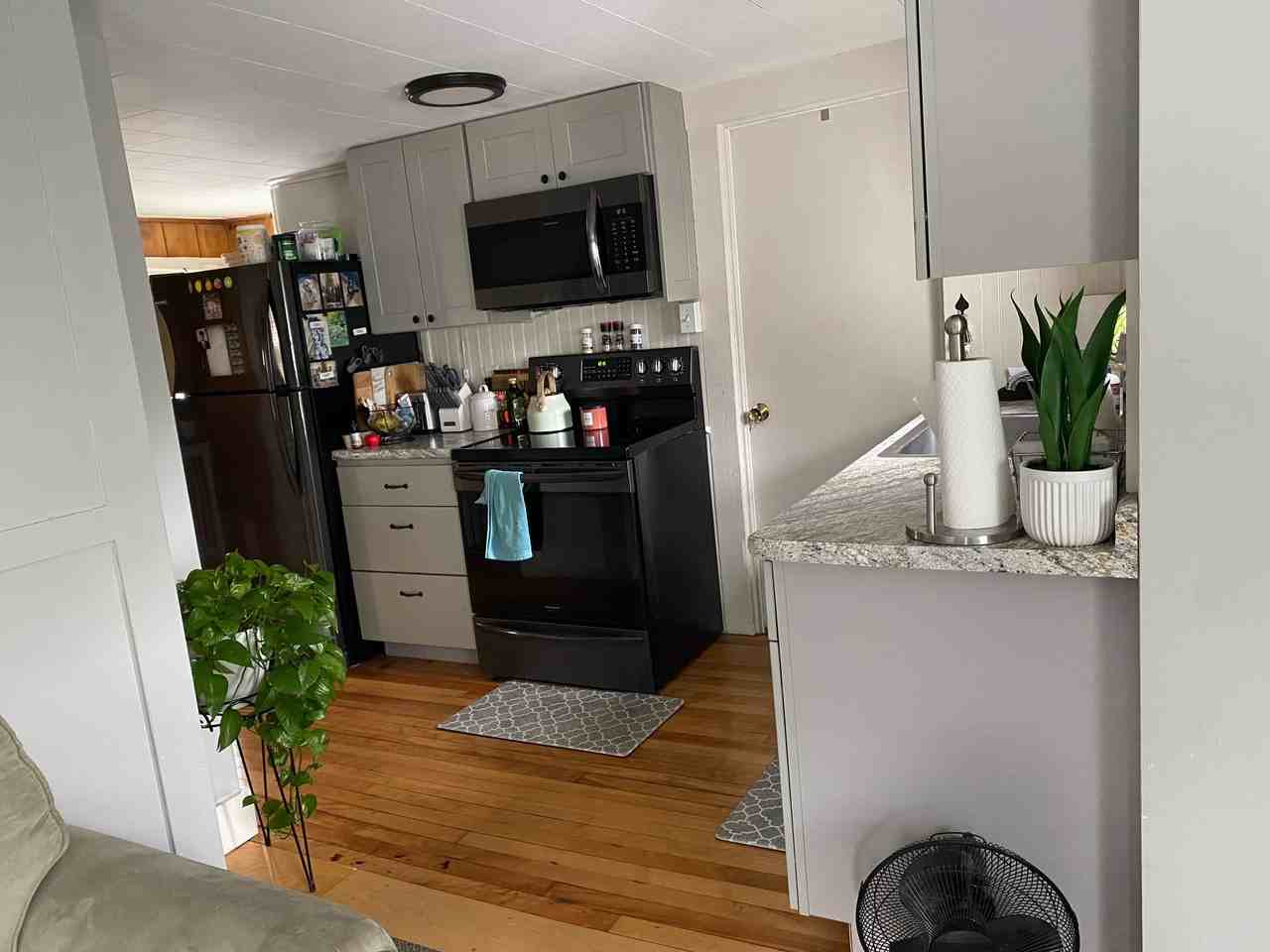 117 Church St - Photo 2 of 20