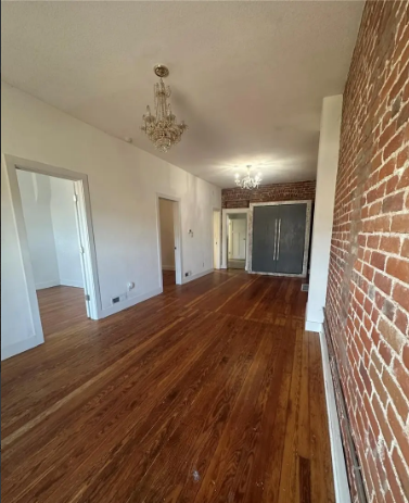 418 W 43rd Ave - Photo 3 of 9