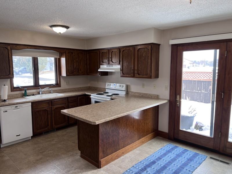 8320 144th St W - Photo 4 of 12