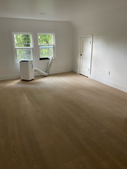 557 Maple Ave #2 - Photo 6 of 6