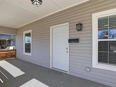 1721 Nw 34th St - Photo 2 of 20