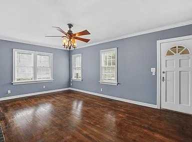 3520 Nw 18th St - Photo 3 of 12