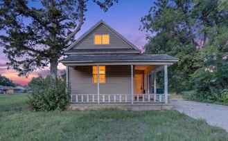 720 N Boulevard - Photo 1 of 1