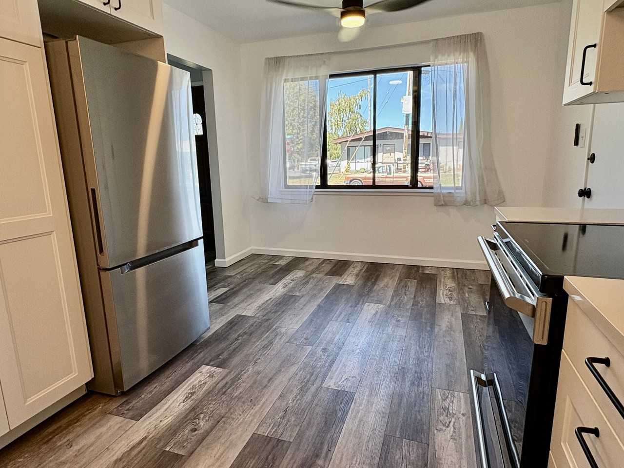 2302 La Salle Dr - Photo 4 of 20