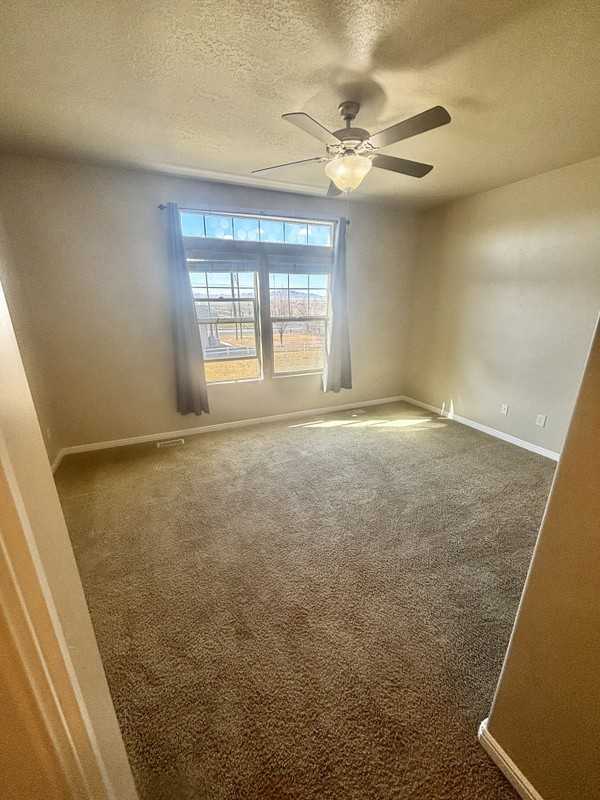 1296 S Mountain Crest Dr #2 - Photo 7 of 19