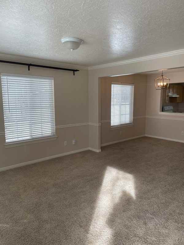 888 Independence Ave - Photo 2 of 13