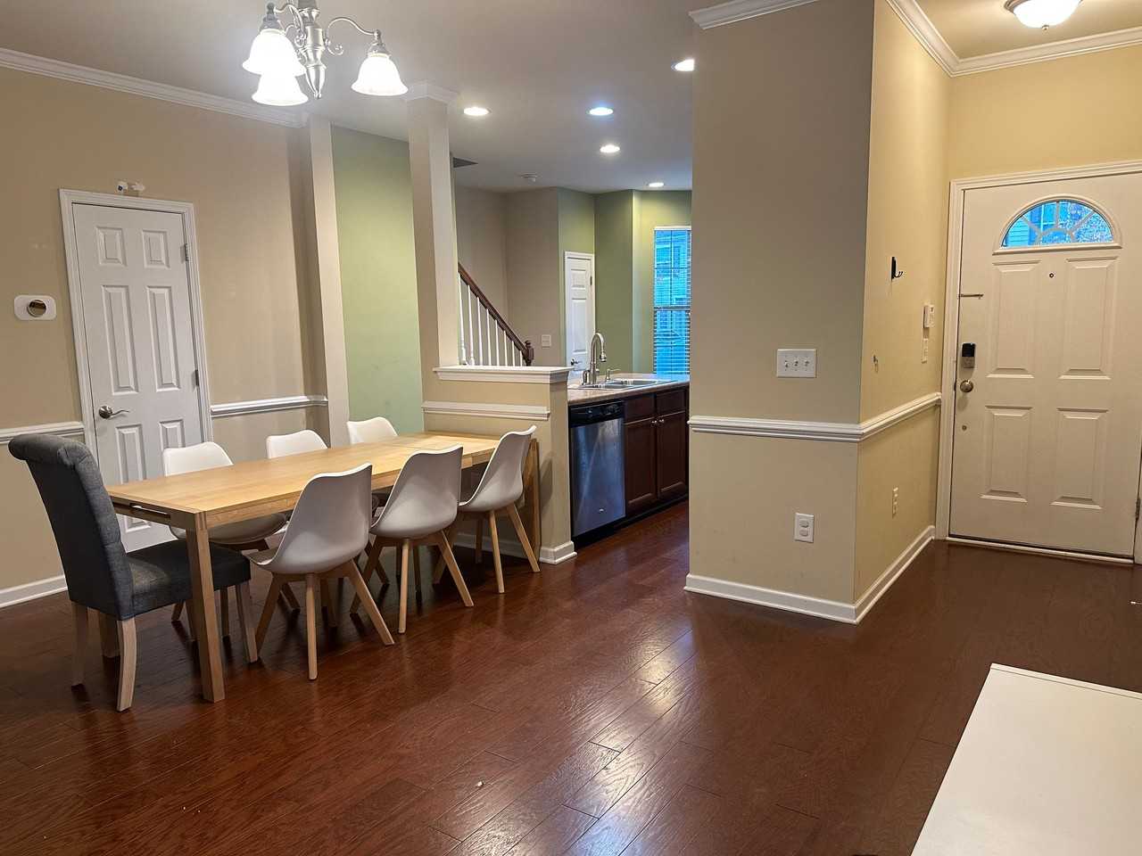 8503 Quarton Dr - Photo 3 of 11