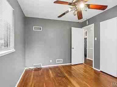 10205 Gourock Dr - Photo 5 of 14