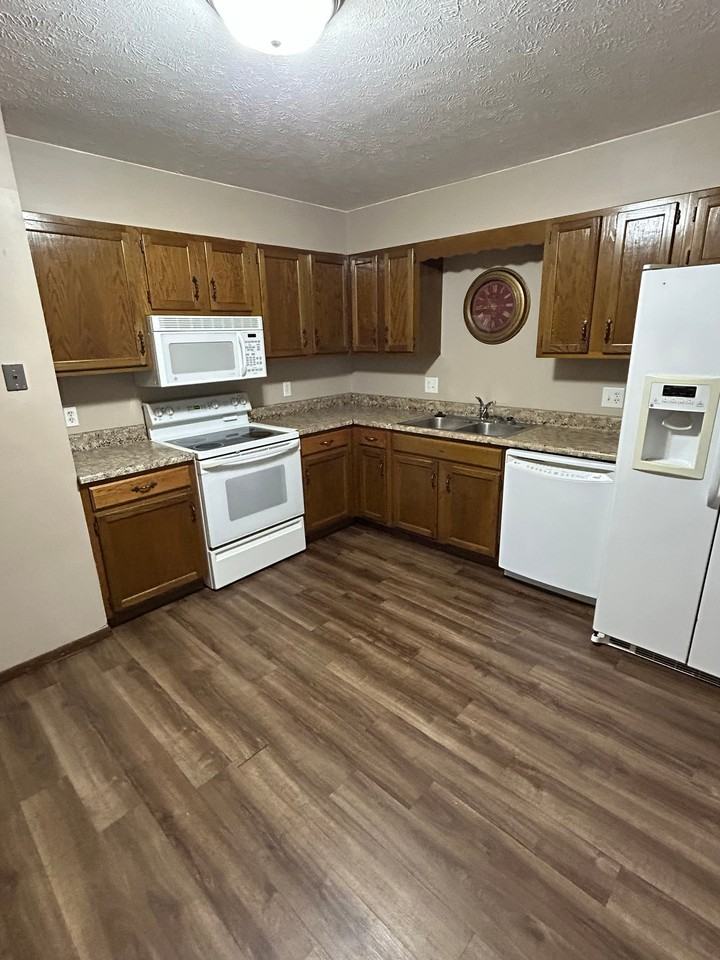 5614 Decatur St - Photo 3 of 11