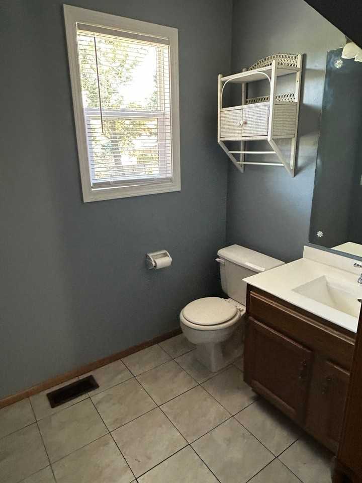 5614 Decatur St - Photo 5 of 11