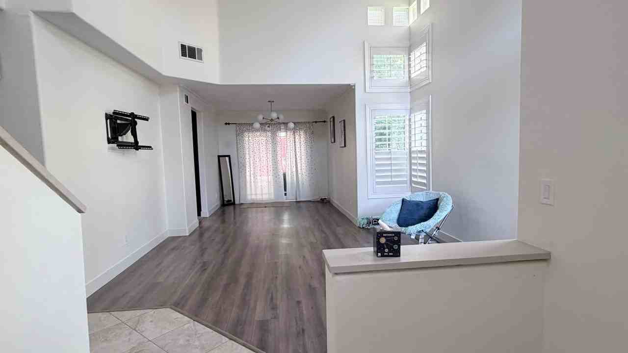 370 S Larkwood St - Photo 3 of 17