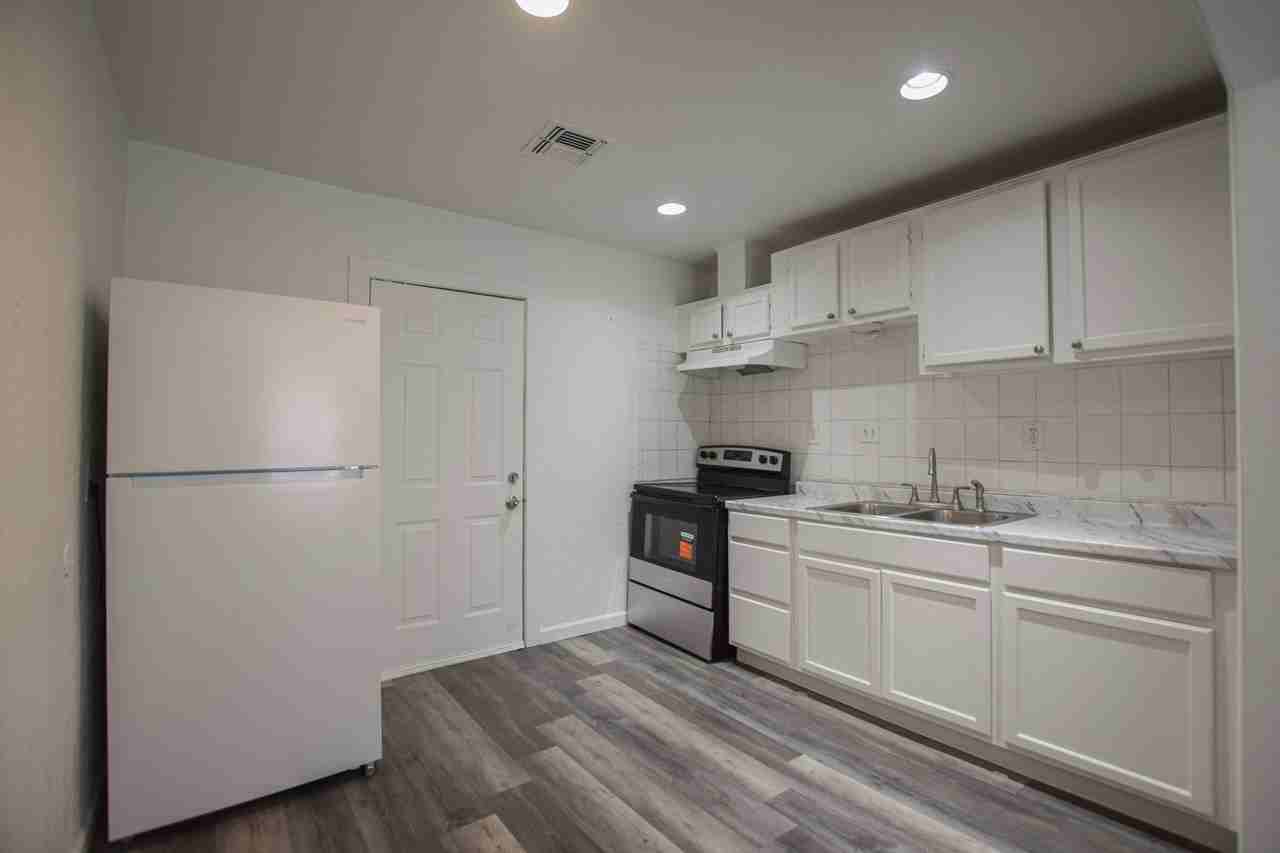 4405 Se 40th St - Photo 7 of 20