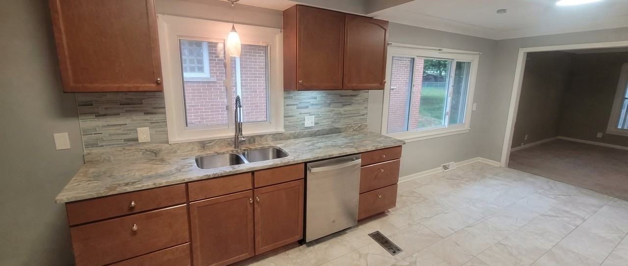 4846 Monticello Blvd - Photo 3 of 7