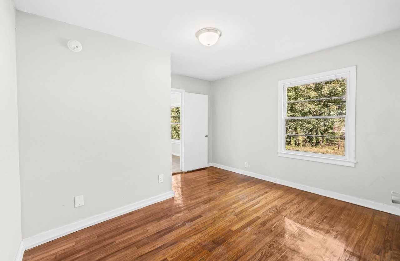 4104 41st Ave N - Photo 6 of 15