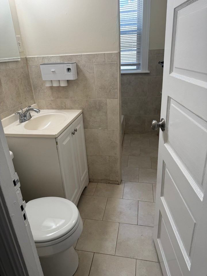 107 Waltham St #1 - Photo 6 of 13