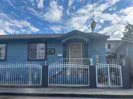 featured image of 4680 Lincoln Ave