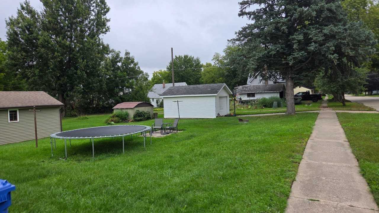 510 S Iowa St - Photo 4 of 4