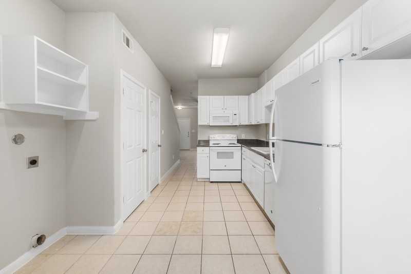 7522 Tejas Rd #6 - Photo 4 of 19