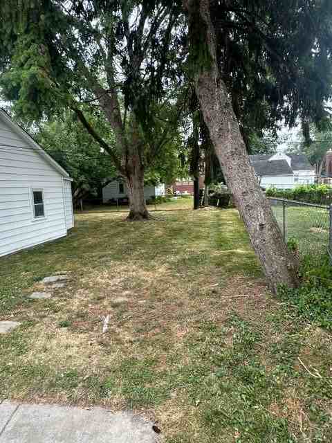 15346 Camden Ave - Photo 2 of 11