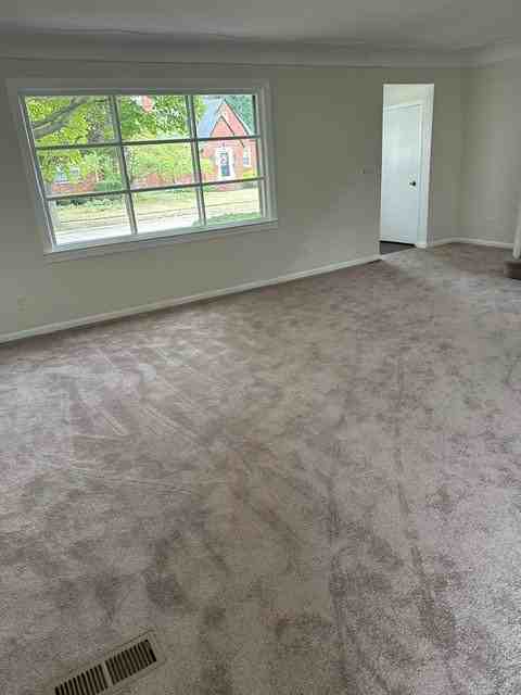 15346 Camden Ave - Photo 7 of 11