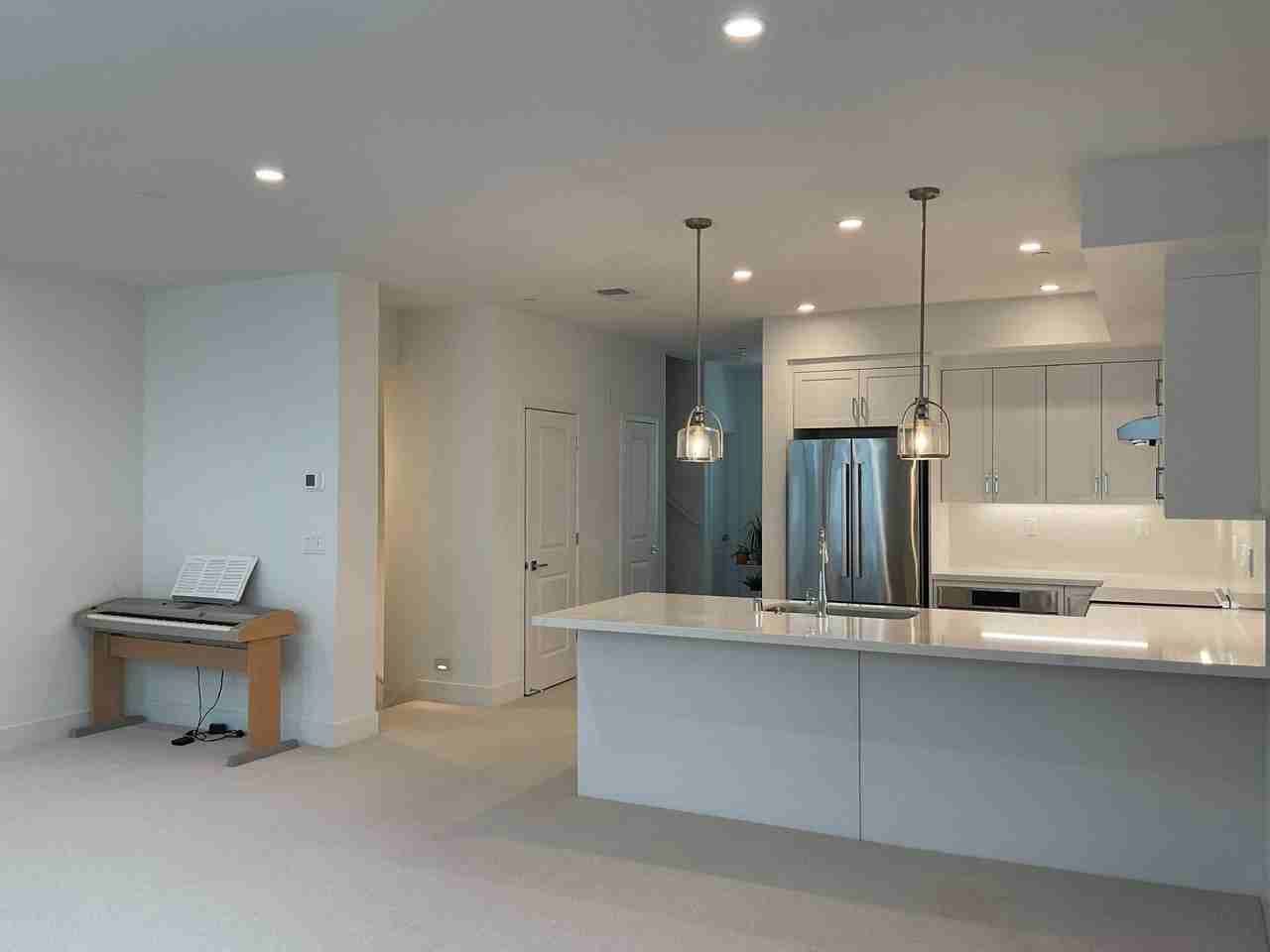 2753 Oak Rd - Photo 5 of 20