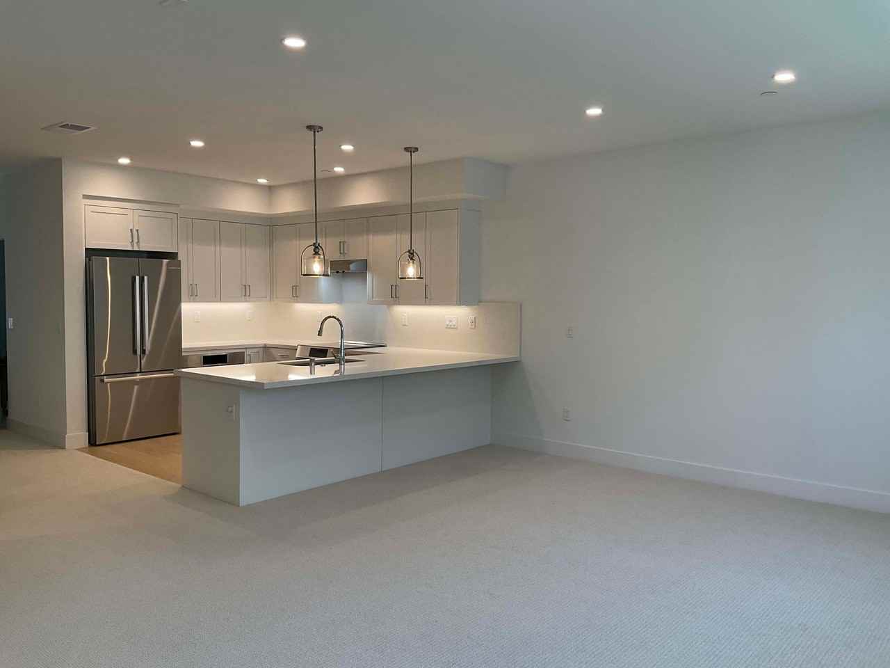 2753 Oak Rd - Photo 6 of 20