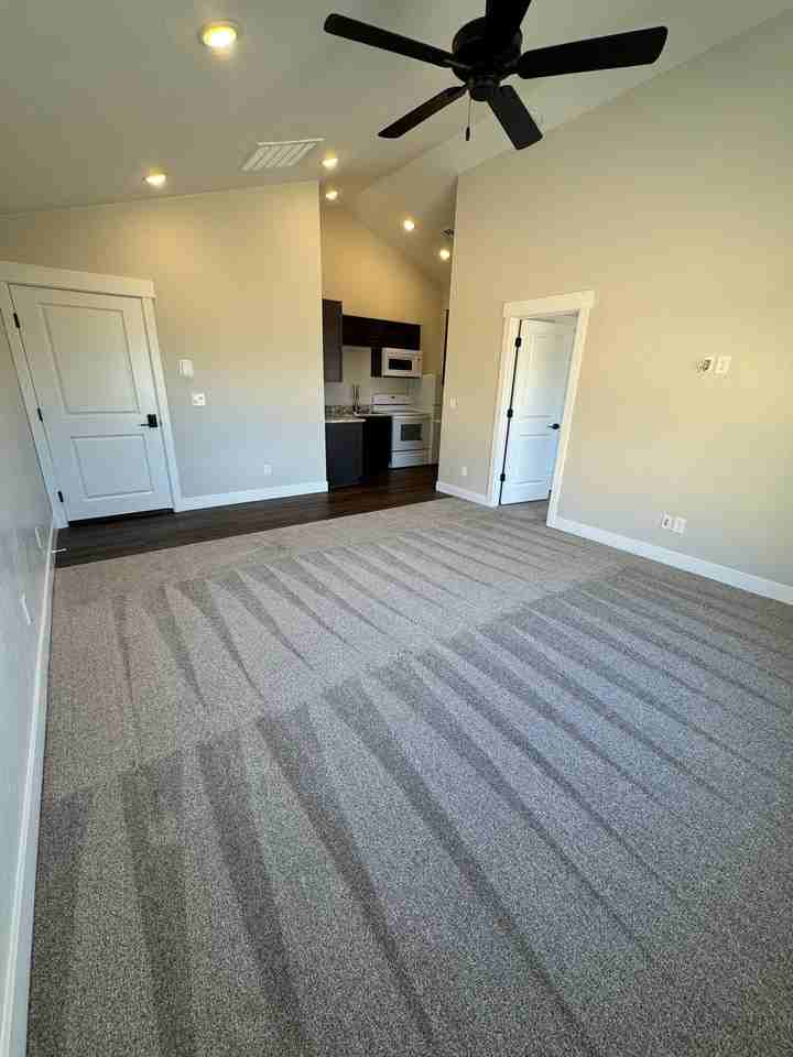 934 W Rock View Dr #2 - Photo 5 of 5
