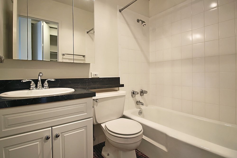 76 E Scott St - Photo 6 of 13