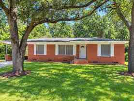 2104 Clay St - Photo 1 of 1